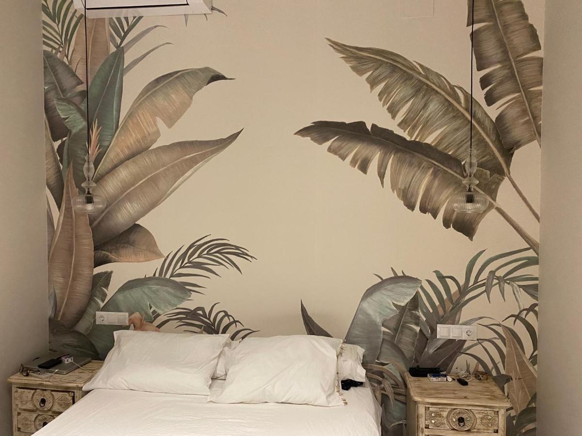 Triana Pelay Suites Севиля Екстериор снимка