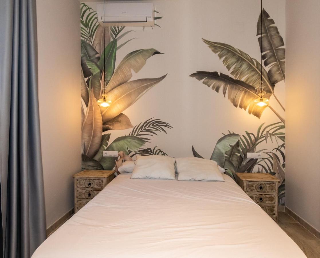 Triana Pelay Suites Севиля Екстериор снимка