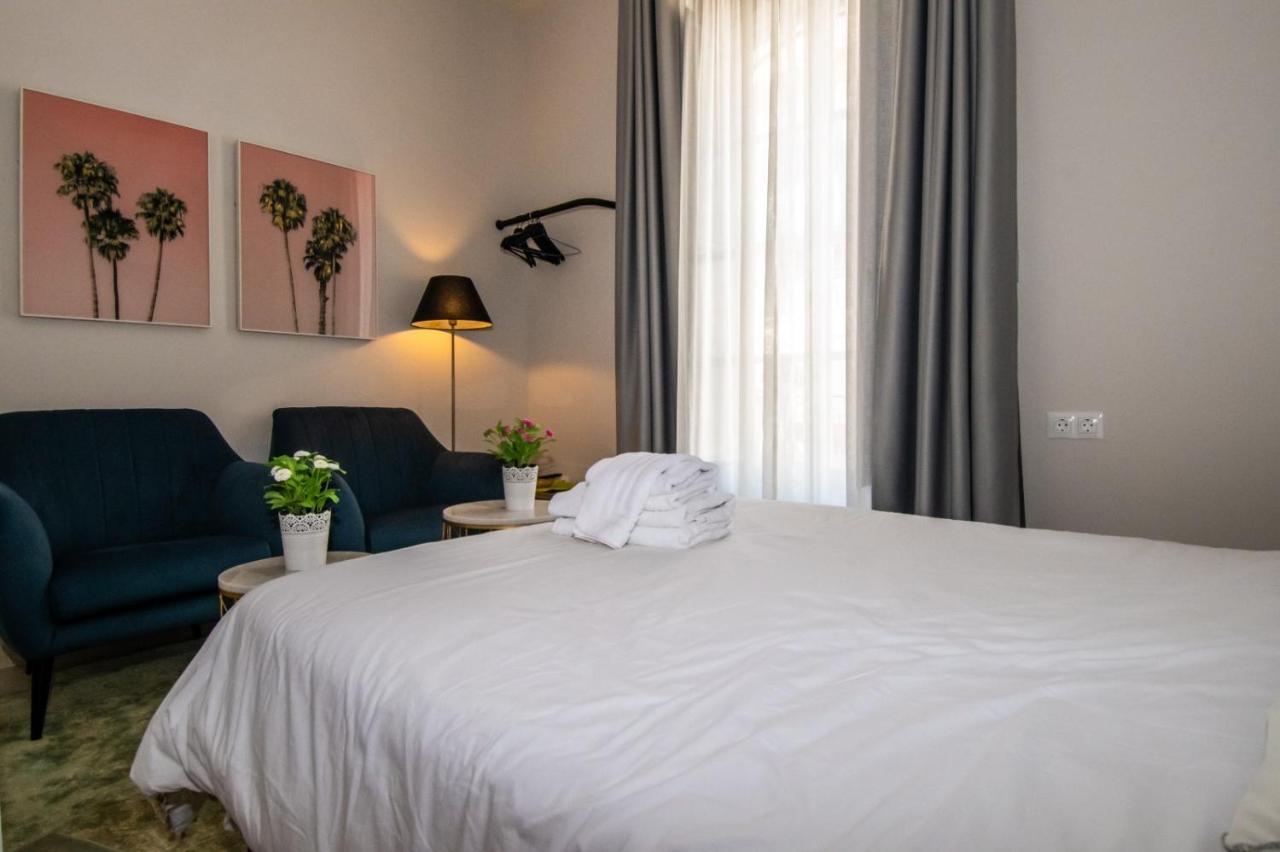 Triana Pelay Suites Севиля Екстериор снимка