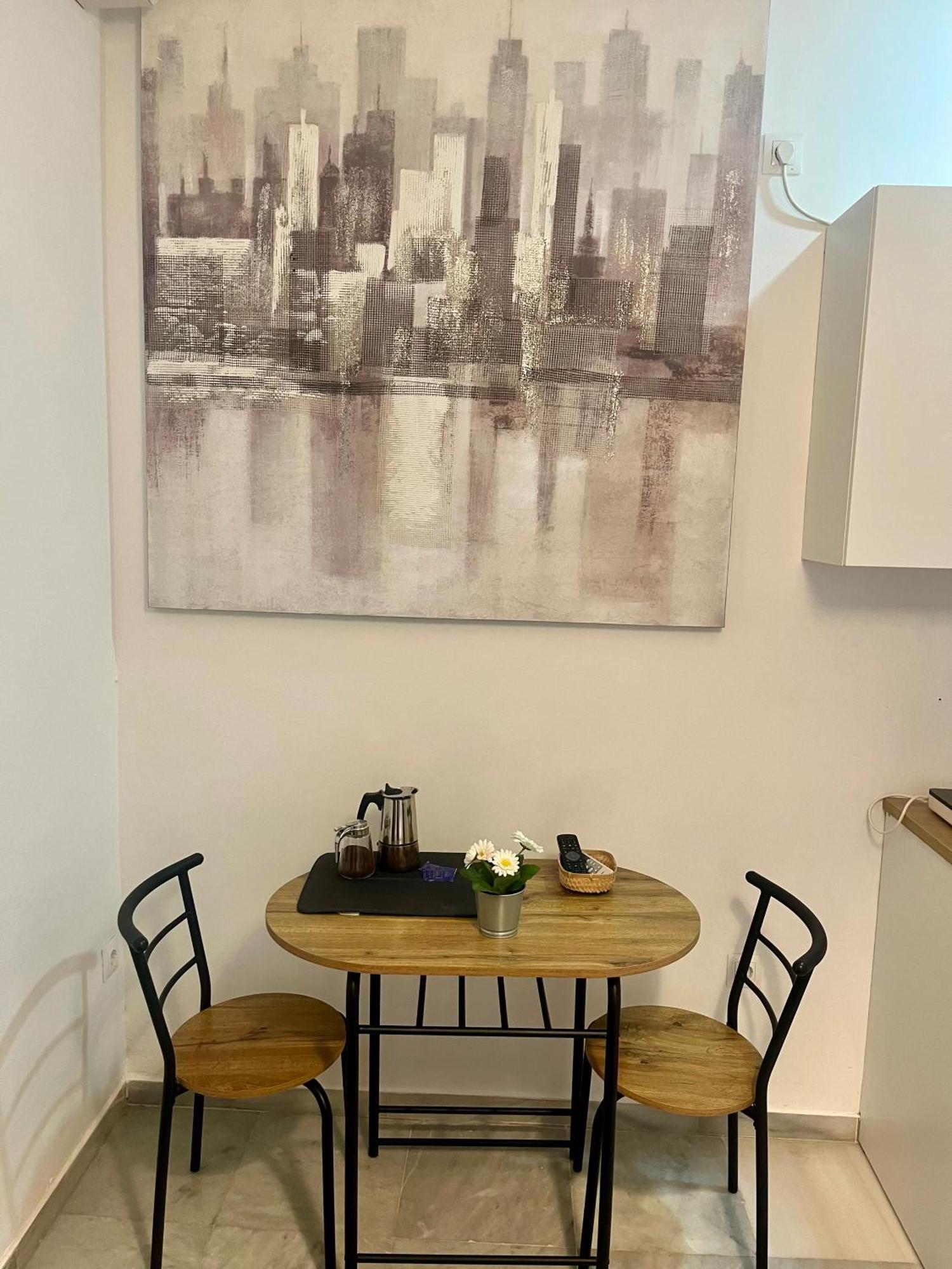 Triana Pelay Suites Севиля Екстериор снимка