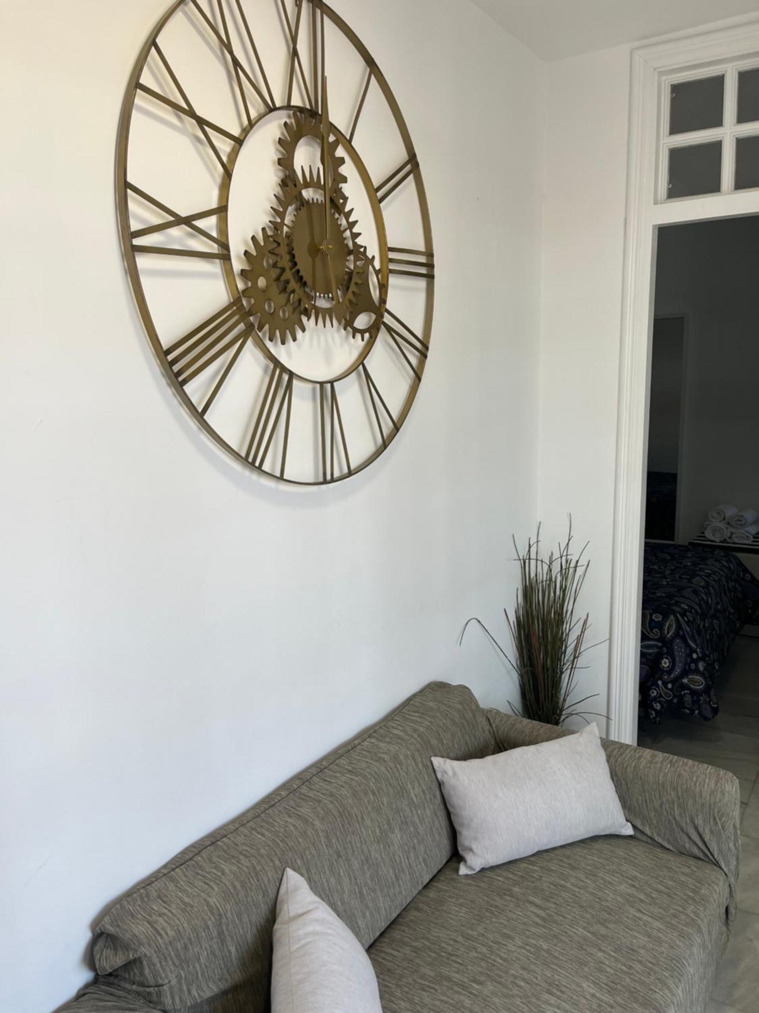 Triana Pelay Suites Севиля Екстериор снимка